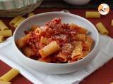 Opskrift Pasta all'amatriciana, den traditionelle opskrift forklaret trin for trin