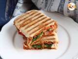 Opskrift Panini med chorizo og emmentaler