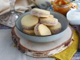 Opskrift Alfajores - argentinsk shortbread med mælkesyltetøj og kokosnød