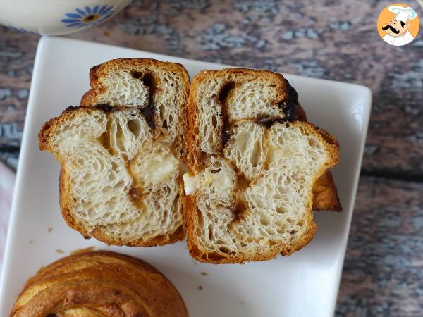 Cruffins, kombinationen af en croissant og en muffin, med vaniljecreme og chokolade - Forberedelse trin 15