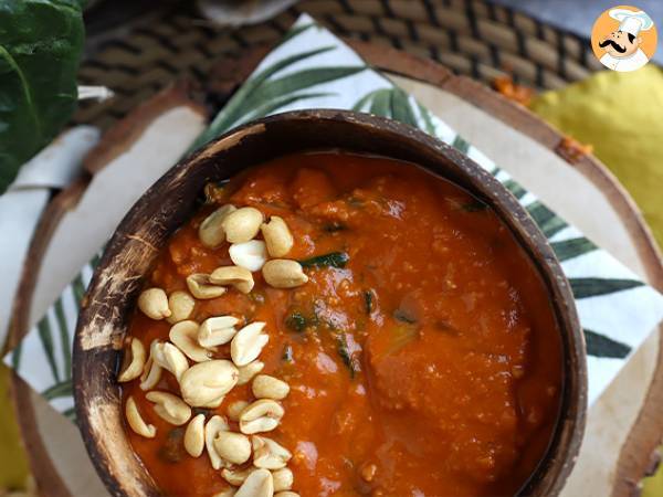 Afrikansk suppe: tomat, jordnød og mangold - afrikansk jordnøddesuppe