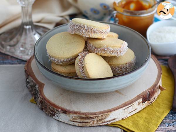 Alfajores - argentinsk shortbread med mælkesyltetøj og kokosnød