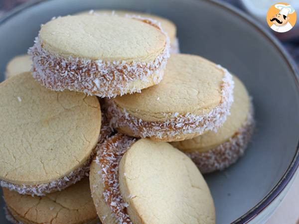 Alfajores - argentinsk shortbread med mælkesyltetøj og kokosnød - foto 3