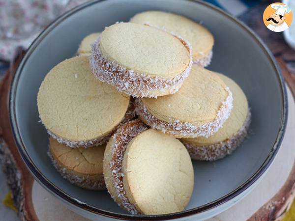 Alfajores - argentinsk shortbread med mælkesyltetøj og kokosnød - foto 5