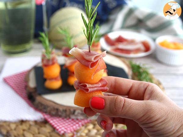 Aperitif-kebab med melon, skinke og rosmarin - foto 3