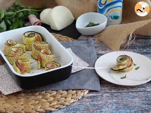 Bagte courgetteruller med skinke og scamorza-ost