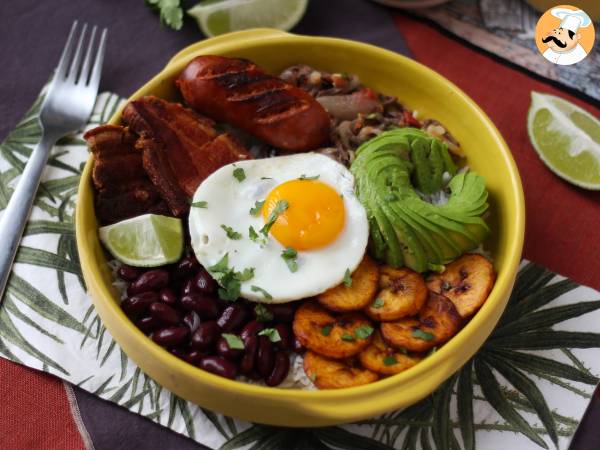 Bandeja Paisa, den colombianske ret fuld af smag og tradition - foto 3