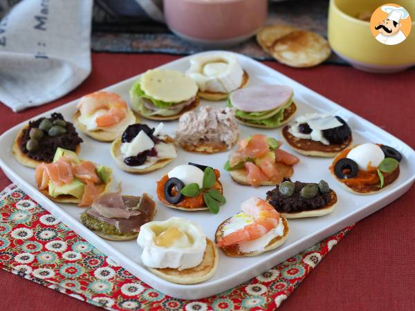 Blini-fad med fyld, den perfekte varierede aperitif til højtiden