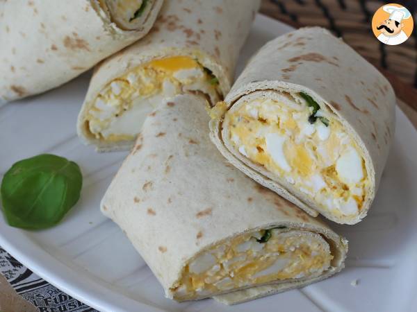 Blød og superproteinfyldt wrap med æg og feta - foto 4