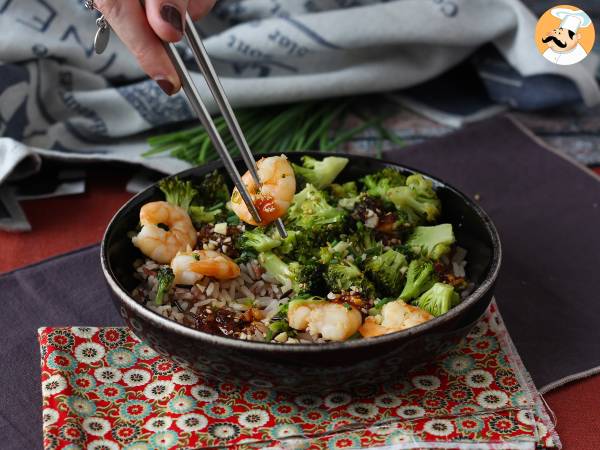 Broccoli og rejer i en krydret koreansk sauce - et enkelt, afbalanceret og krydret måltid