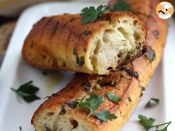 Brød med hvidløg og persille