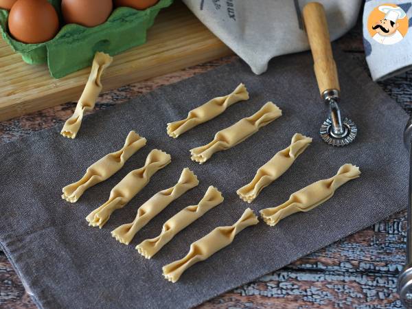 Caramelle, slikformede ravioli med græskar- og ricottafyld