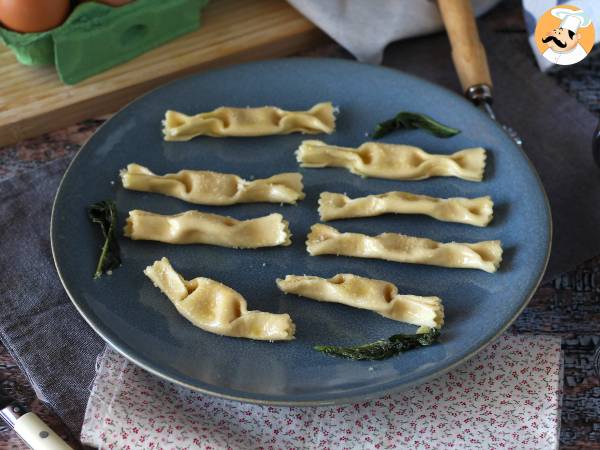 Caramelle, slikformede ravioli med græskar- og ricottafyld - foto 3