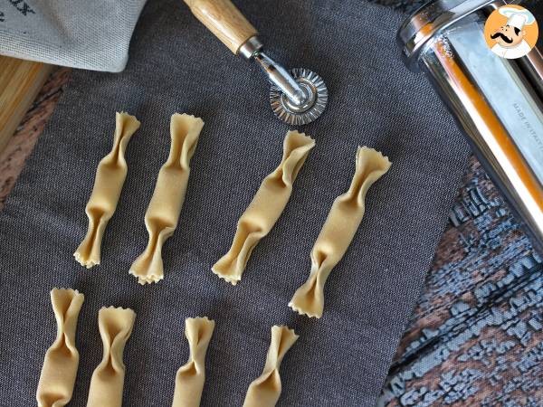 Caramelle, slikformede ravioli med græskar- og ricottafyld - foto 5