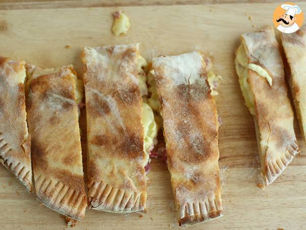 Chausson med raclette, savoyardisk calzone - foto 2