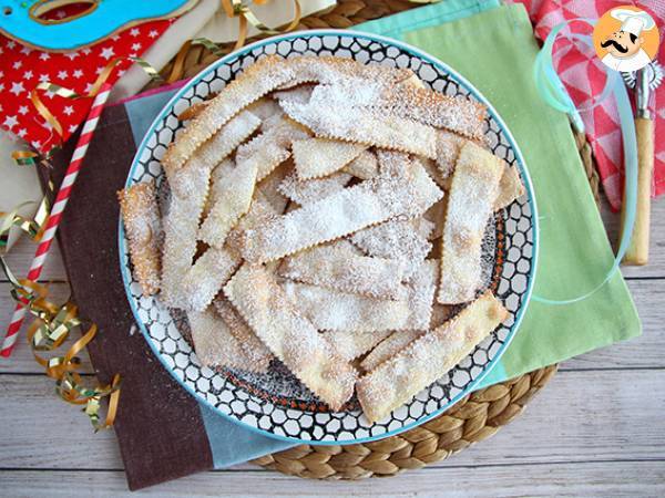 Chiacchiere di carnevale - italienske bagte bugnes