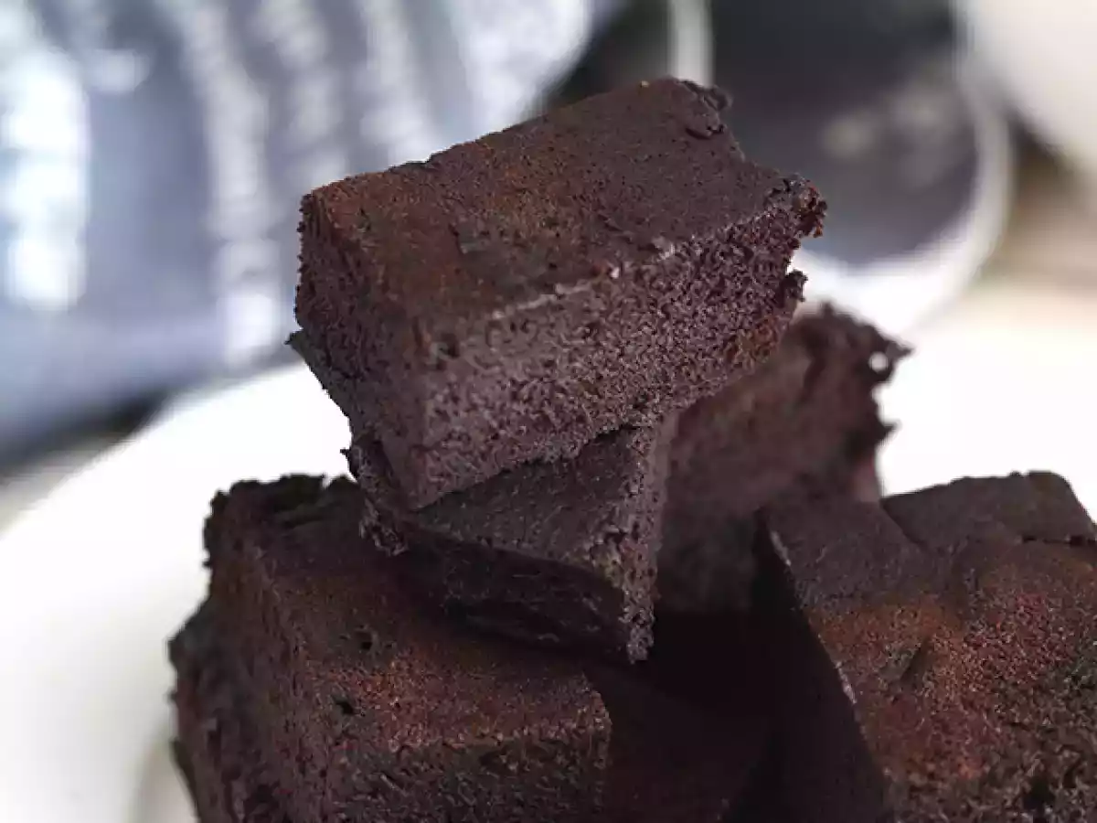 Chokoladekage uden æg, uden bagning, uden laktose, uden ovn - foto 4