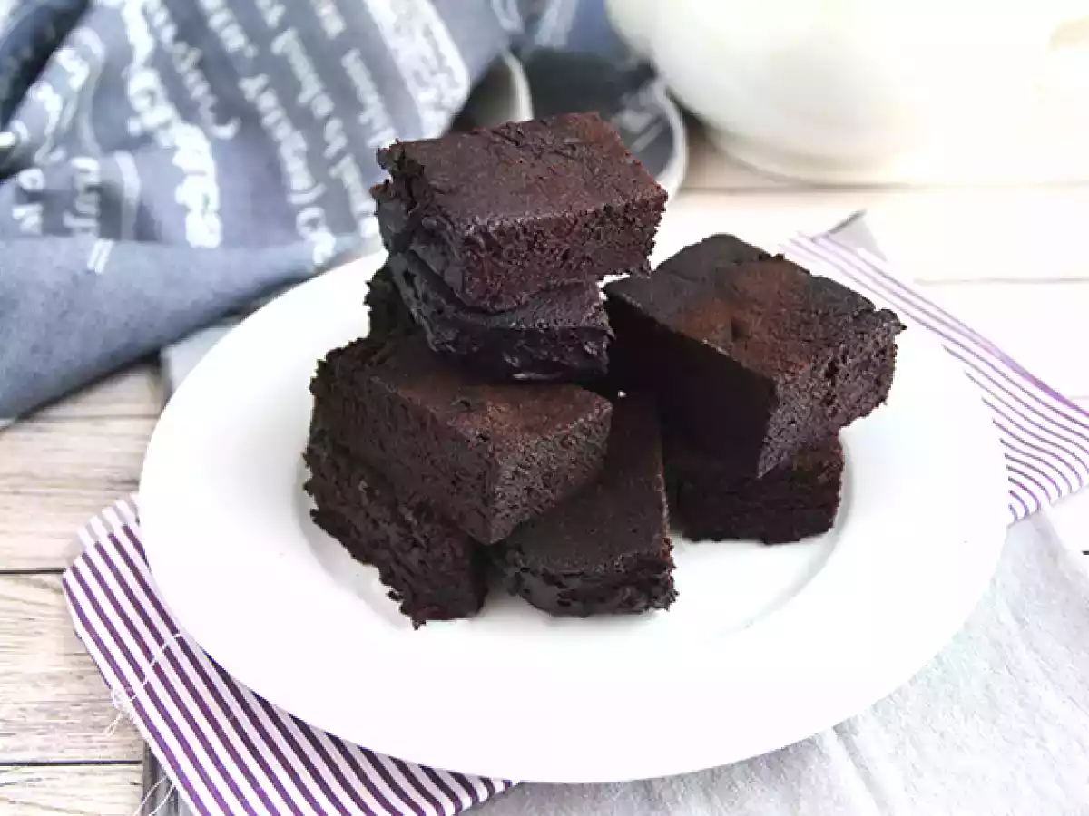 Chokoladekage uden æg, uden bagning, uden laktose, uden ovn - foto 5