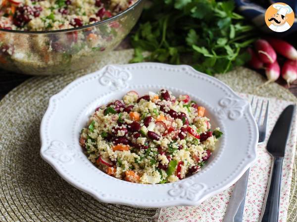 Couscous-salat er en enkel, sund og farverig forret!