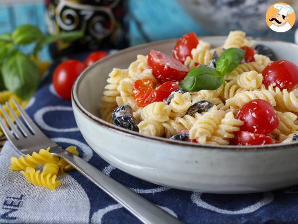 Cremet kold pasta, klar på mindre end 10 minutter!