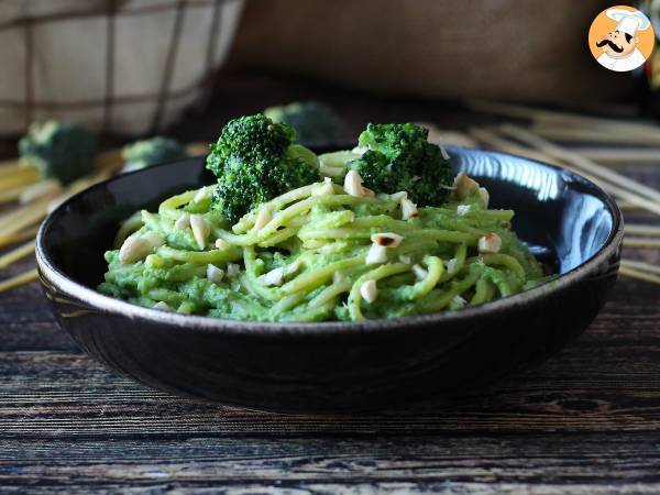 Cremet pasta med broccoli og mandler: en lettilberedt og velsmagende ret - foto 3