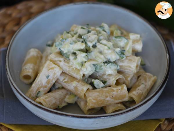 Cremet pasta med courgetter, velsmagende og meget hurtig opskrift - foto 4