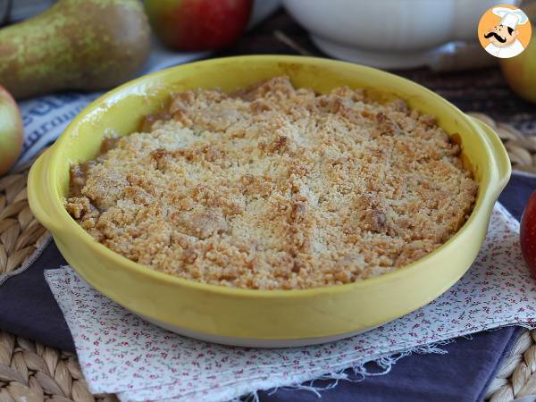 Ekstra sprød og smeltende æble-pære-crumble