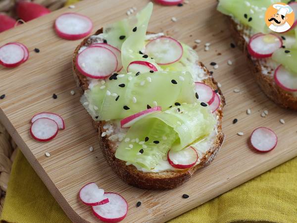 Flødeostsandwiches med agurk og radiser - foto 2