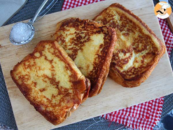 Fransk toast med jordnøddesmør og syltetøj - foto 2