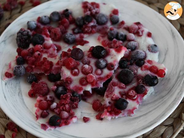 Frosne yoghurtbarer med rød frugt - foto 2