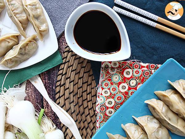 Gyozas med kylling, gulerødder og svampe - foto 3