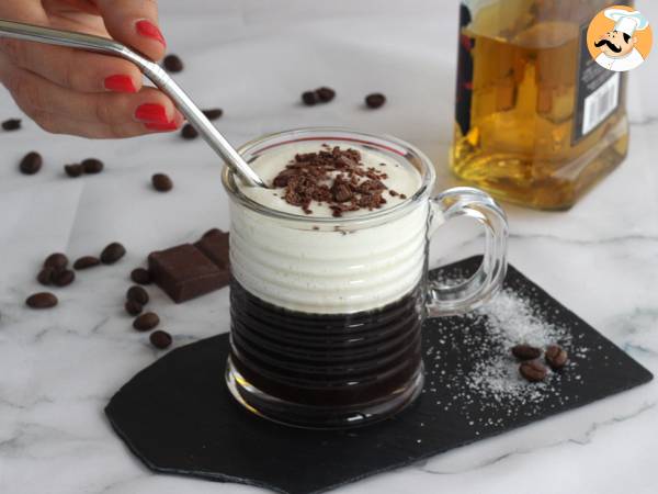 Irish Coffee (kaffe med whisky og flødeskum) - foto 3