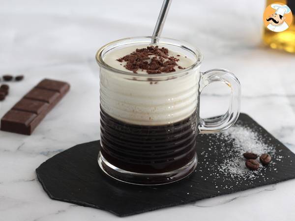 Irish Coffee (kaffe med whisky og flødeskum) - foto 4