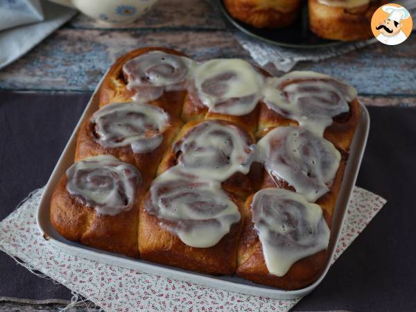 Kanelsnegle, kanelbrioche med vaniljeglasur - foto 7