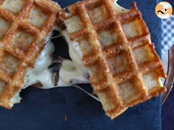 Kartoffelvaffelsandwich med raclette, den ultimative comfort food - foto 6