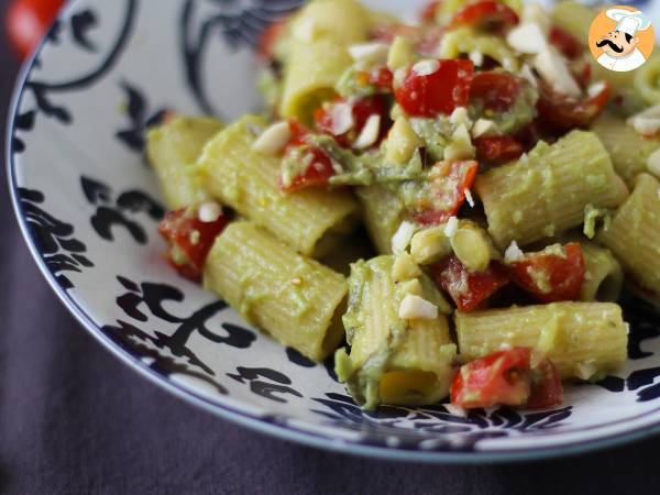 Kold pasta med avocadocreme, mandler og cherrytomater: vegetarisk og meget velsmagende! - foto 5