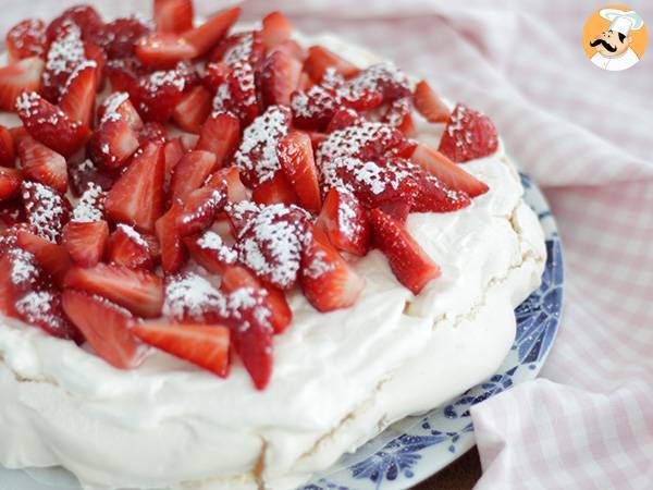 Nem jordbær-pavlova