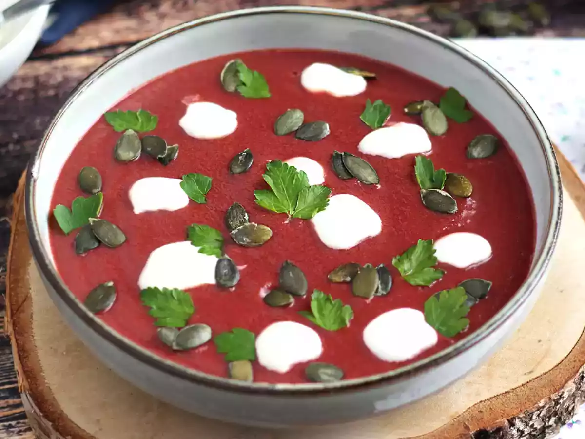 Nem og farverig rødbedesuppe - foto 3