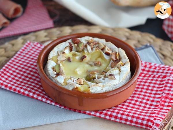 Ovnristet camembert med honning og valnødder - foto 3