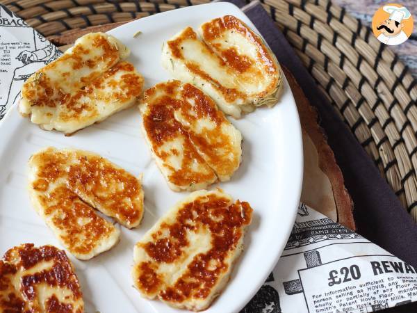 Pandestegt Halloumi sursød med honning og rosmarin - foto 4