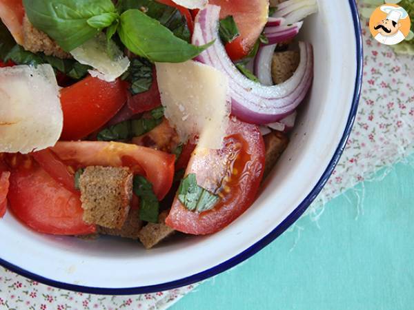 Panzanella-salat