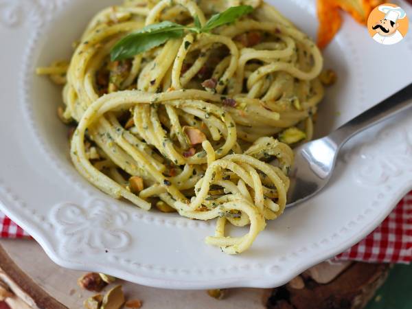 Pasta med courgetteblomster, ricotta og pistacienødder - foto 3