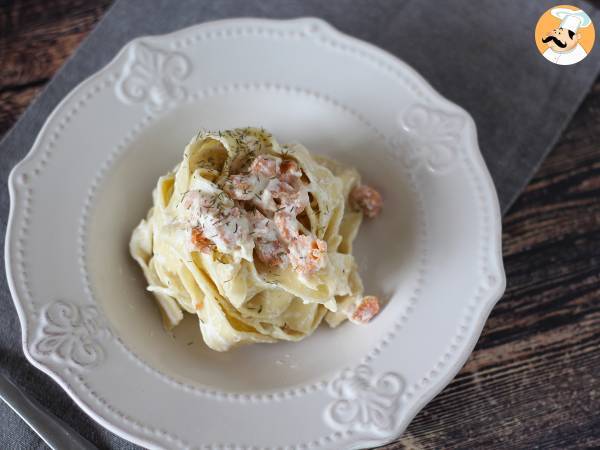 Pasta med laks og ricottaost, den cremede opskrift, som alle vil prøve - foto 2