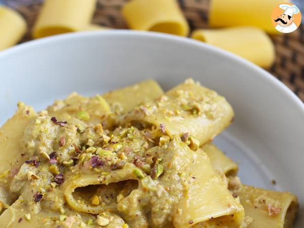 Pasta med tun, pistacienødder og citron - foto 4