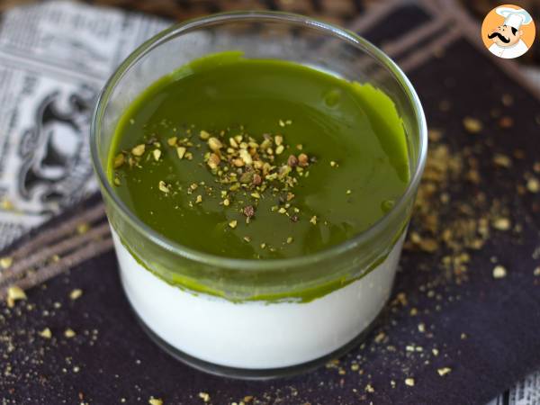 Pistacie-panna cotta, den nemme opskrift, som alle elsker!