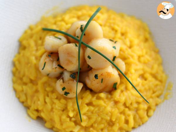 Risotto af kammuslinger med safran