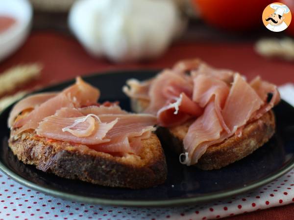 Sandwiches med tomat og serranoskinke - foto 3