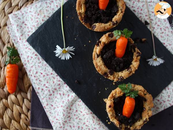 Småkagekopper toppet med chokoladeganache, gulerodspotte-stil - foto 2