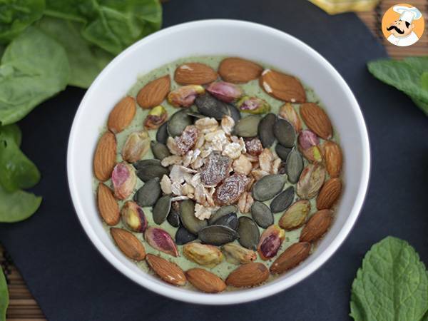 Smoothie bowl kiwi mint spinatskud - foto 2