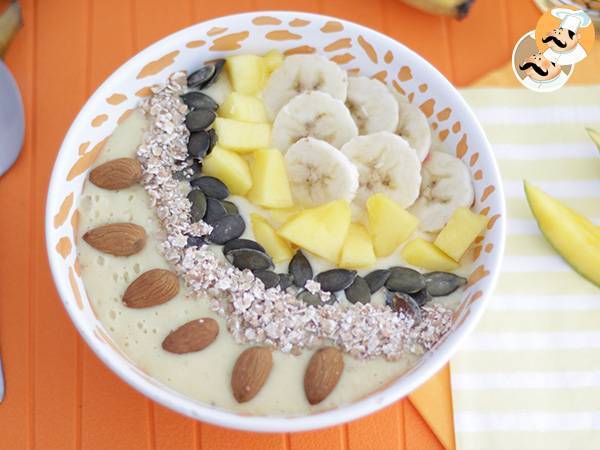 Smoothie bowl med mango og banan - foto 2